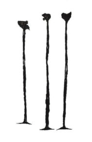 Рис. 8. Кисси-пенни (отдельные — из Musée des Confluences, Руан, Франция; пучок — из Бруклинского музея, США), «Википедия»