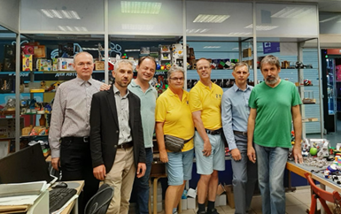 Фото со встречи изобретателей головоломок в московском Музее-студии головоломок (2019). vk.com/puzzlemuseum?w=wall‑107766308_186