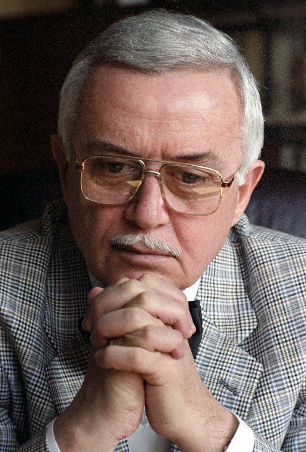 Тенгиз Абуладзе