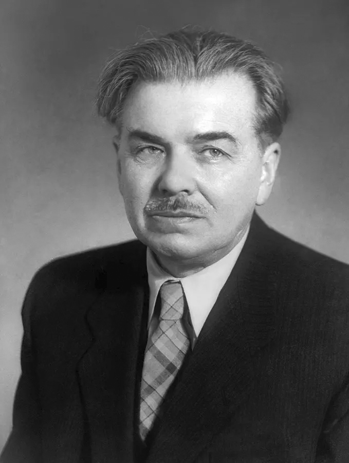 Леонид Леонов