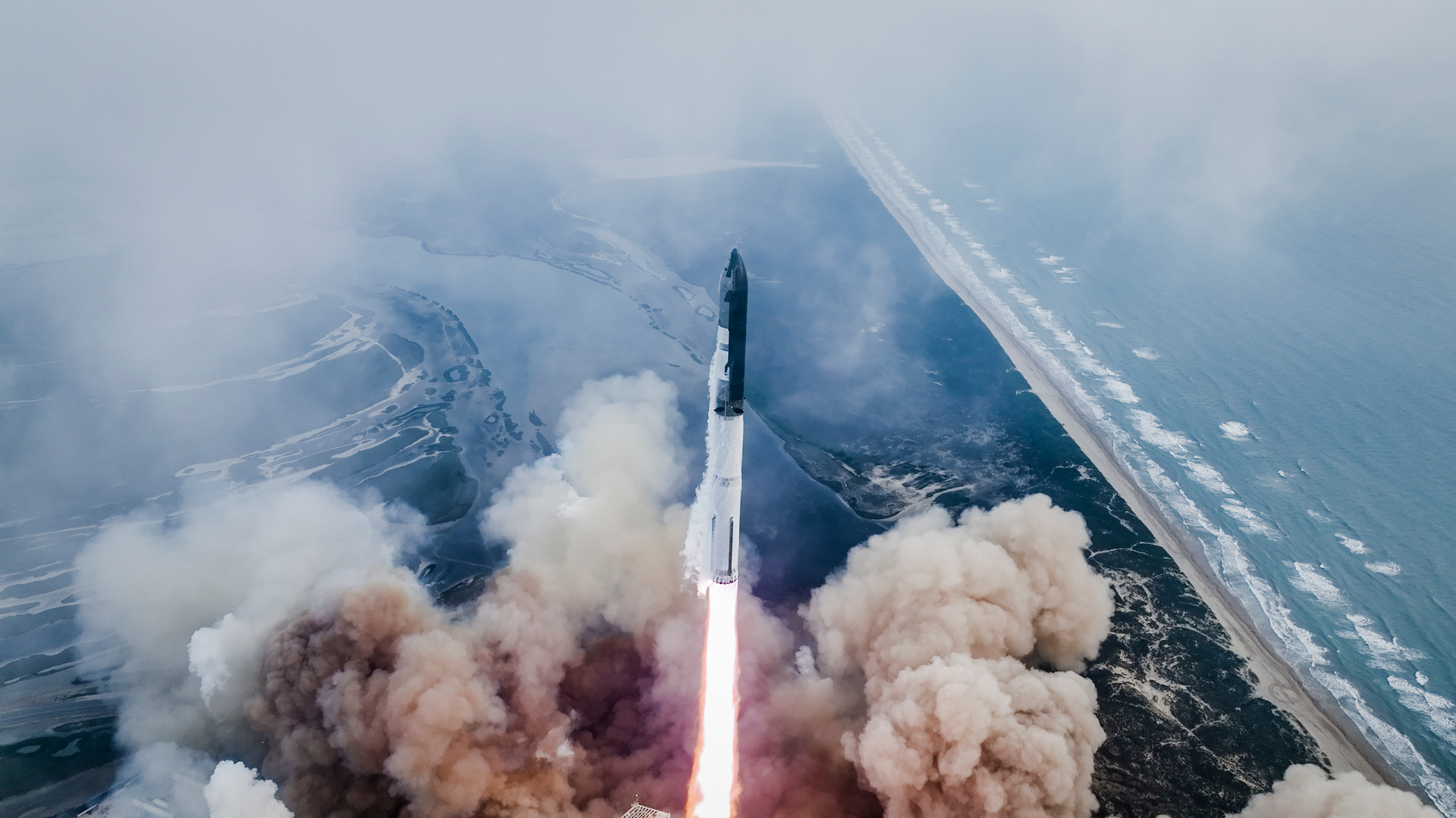 Третий испытательный полет Starship 14 марта 2024 года с первой ступенью Super Heavy (фото NASA)