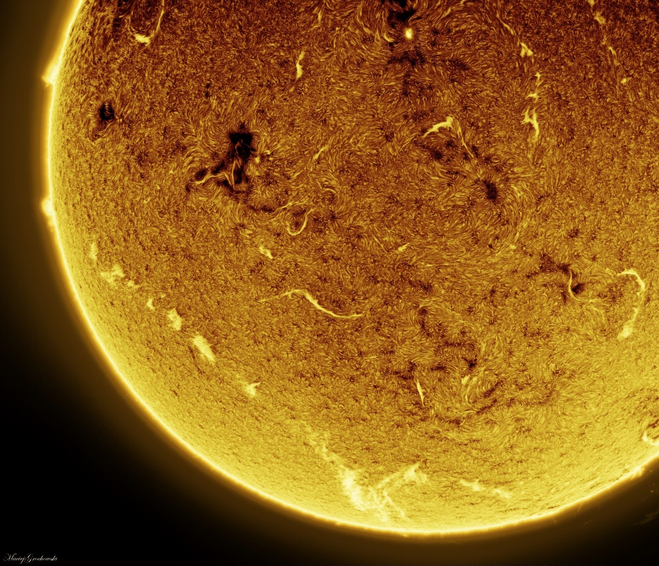 Солнце (h-alfa) 23.07.2025 Se Heliostar 76 Asi 678 мм. Фото Мачека Тукаша