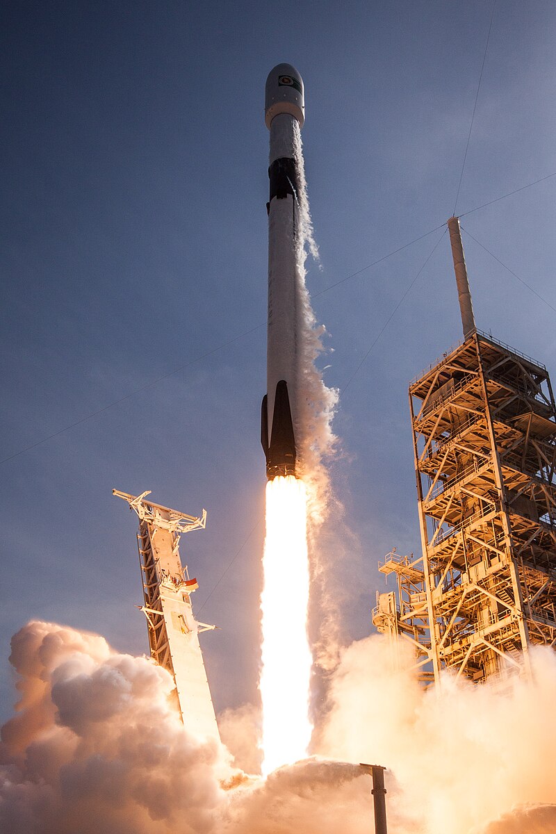 Запуск Falcon 9 Block 5 с первый бангладешским геостационарным спутникогм связи «Бангабанду-1». 11 мая 2018 года. Фото SpaceX